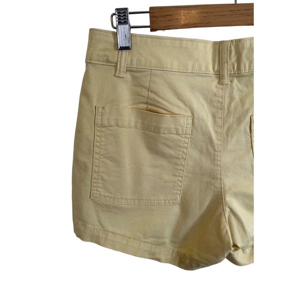 GAP Yellow Mid Rise NWT Shorts Size 2 - Picture 6 of 11